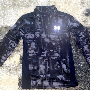 Under Armour Boys Sweater Size 7